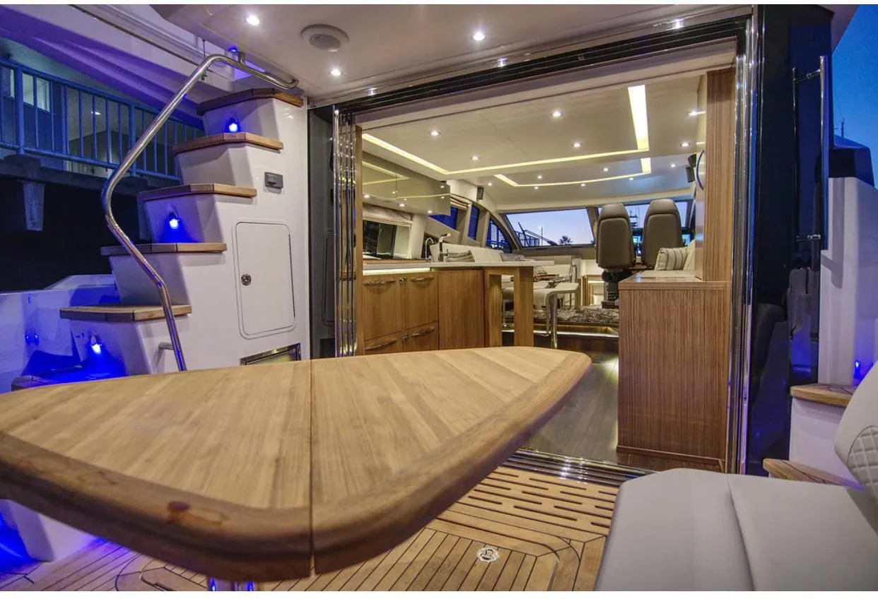 Sea Ray 55, photo 3